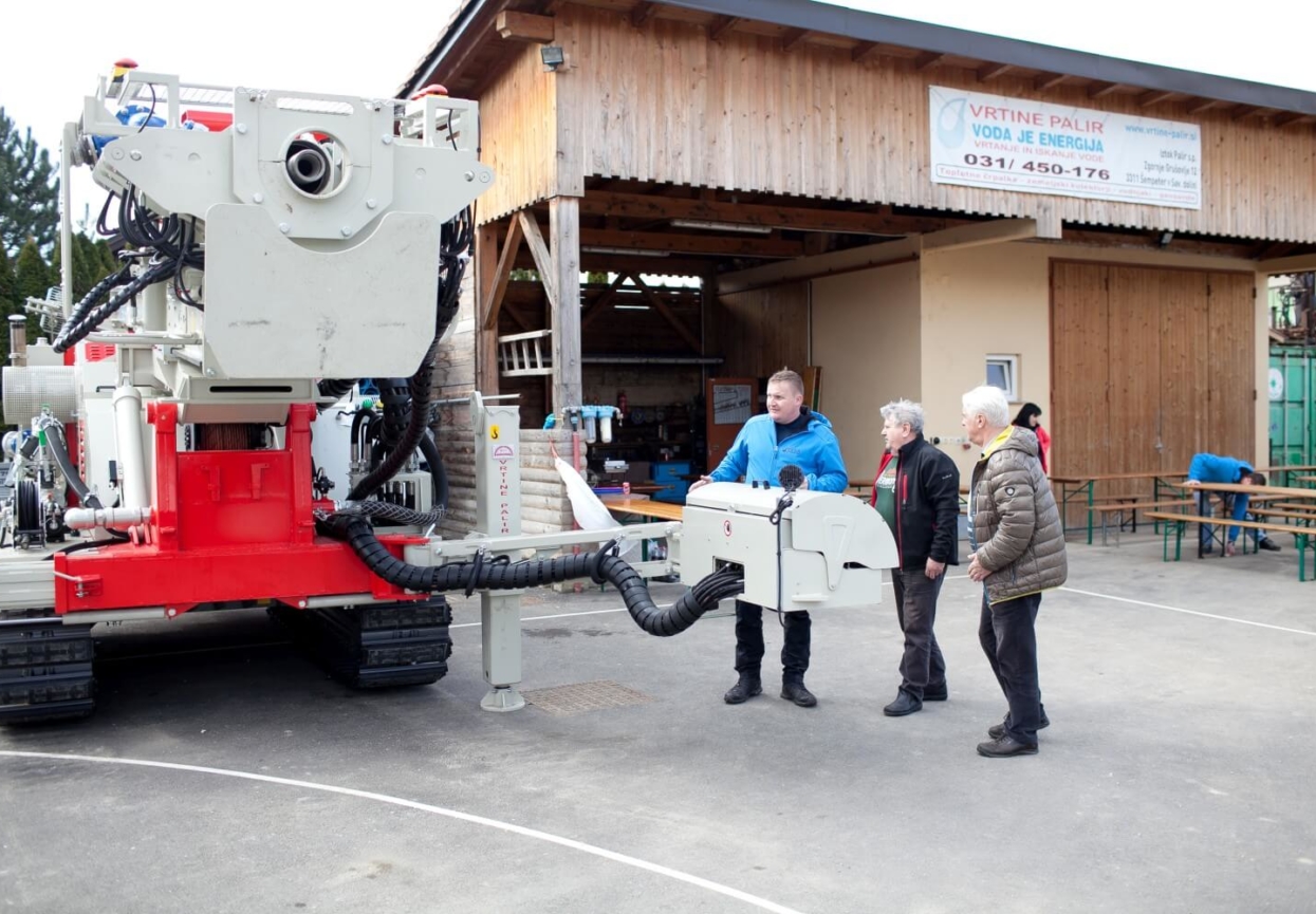 O Nas 2017 1 1245x865