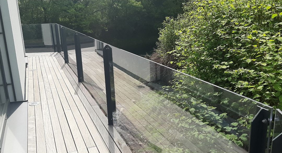 Balkonska Ograja Iz Polikarbonata