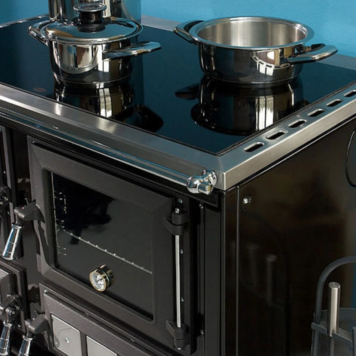 Stedilnik Na Trda Goriva Kvs Moravia 9112