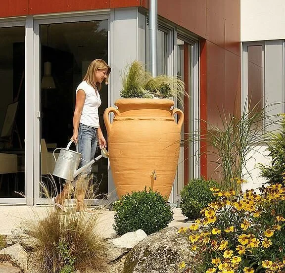 Zbiralnik Dezevnice Amfora Uporaba Vrt