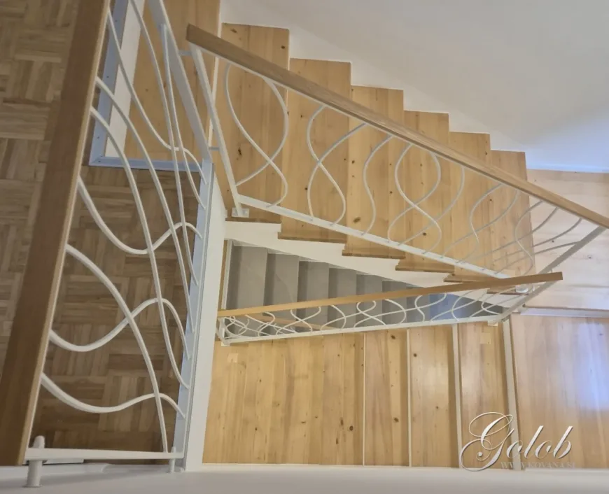 Svetla kovinska notranja ograja – Ograje Golob Svetla Notranja Ograja Golob