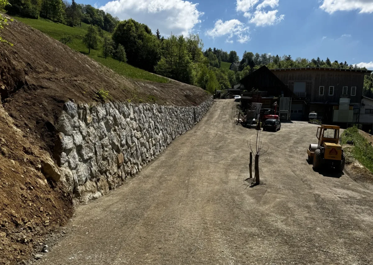 Izkopi Posporni Zid škarpa škarpniki Kanalizacija Ureditev Okolice Hise Klemencic