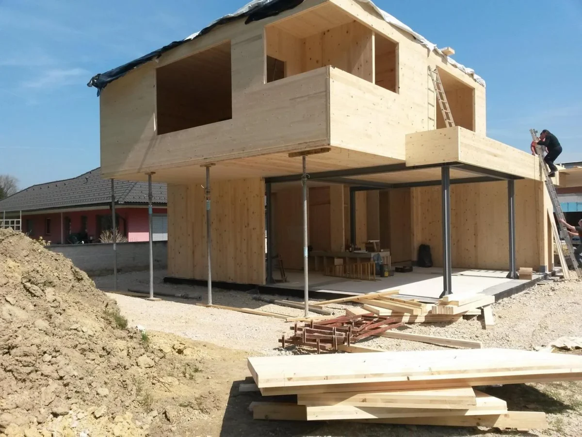 Xlam Lesena Hisa Gradnja