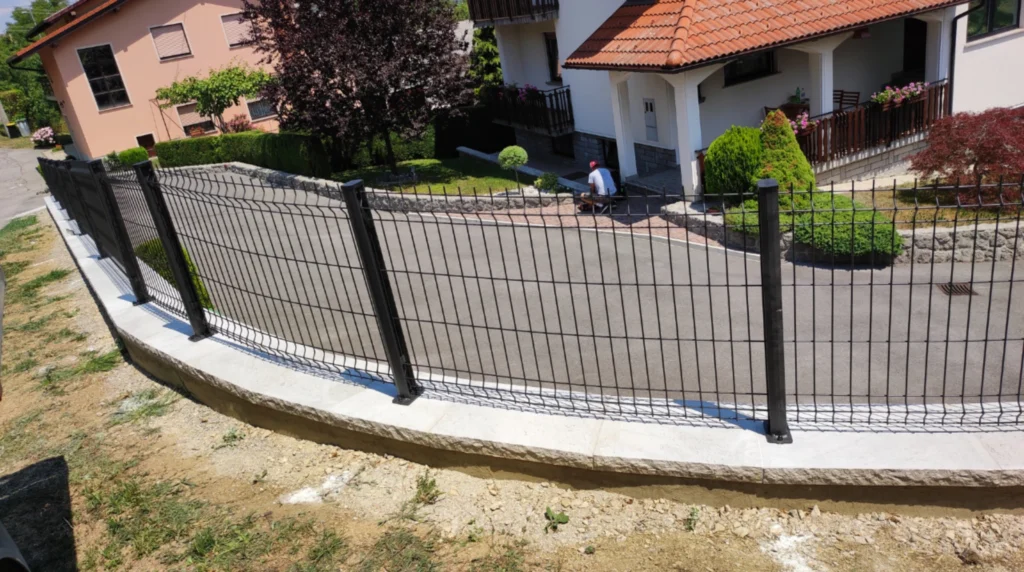 Indo Ograja 3d Zicna Ograja Naklon Terena